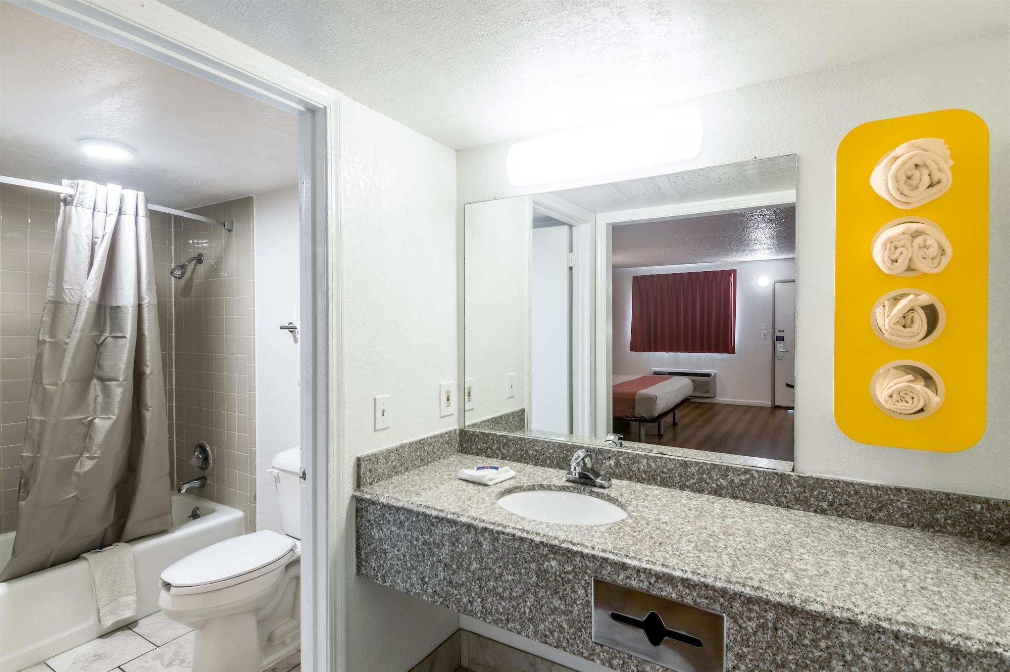 Motel 6-Clinton, Ok ภายนอก รูปภาพ
